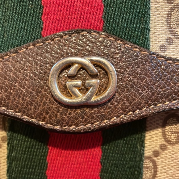 AUTHENTIC VINTAGE GUCCI PVC/LEATHER CLUTCH - Picture 2 of 16